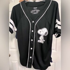 Peanuts Black & White Snoopy Button-Front Women Jersey